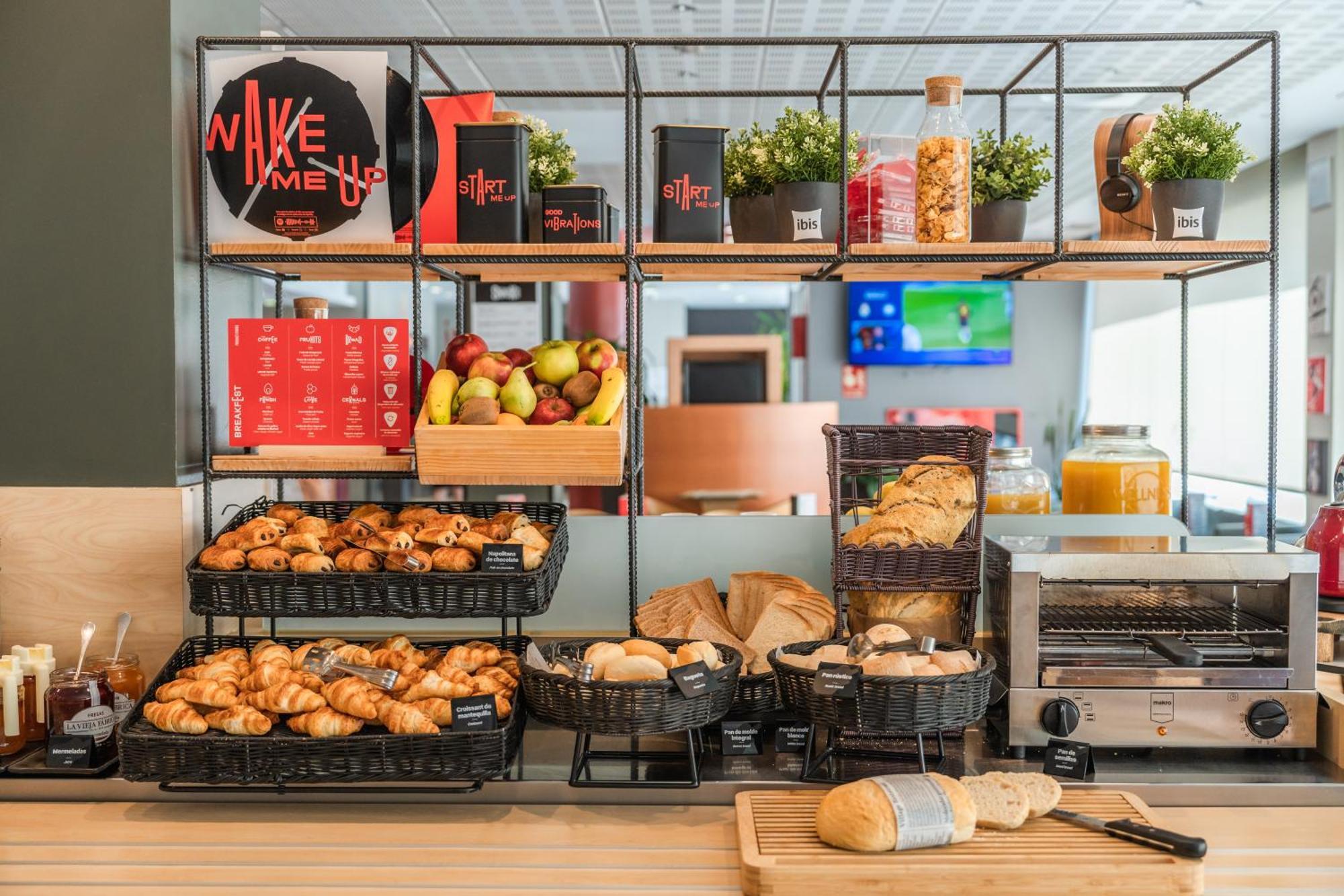 Ibis Madrid Алкобендас Екстериор снимка