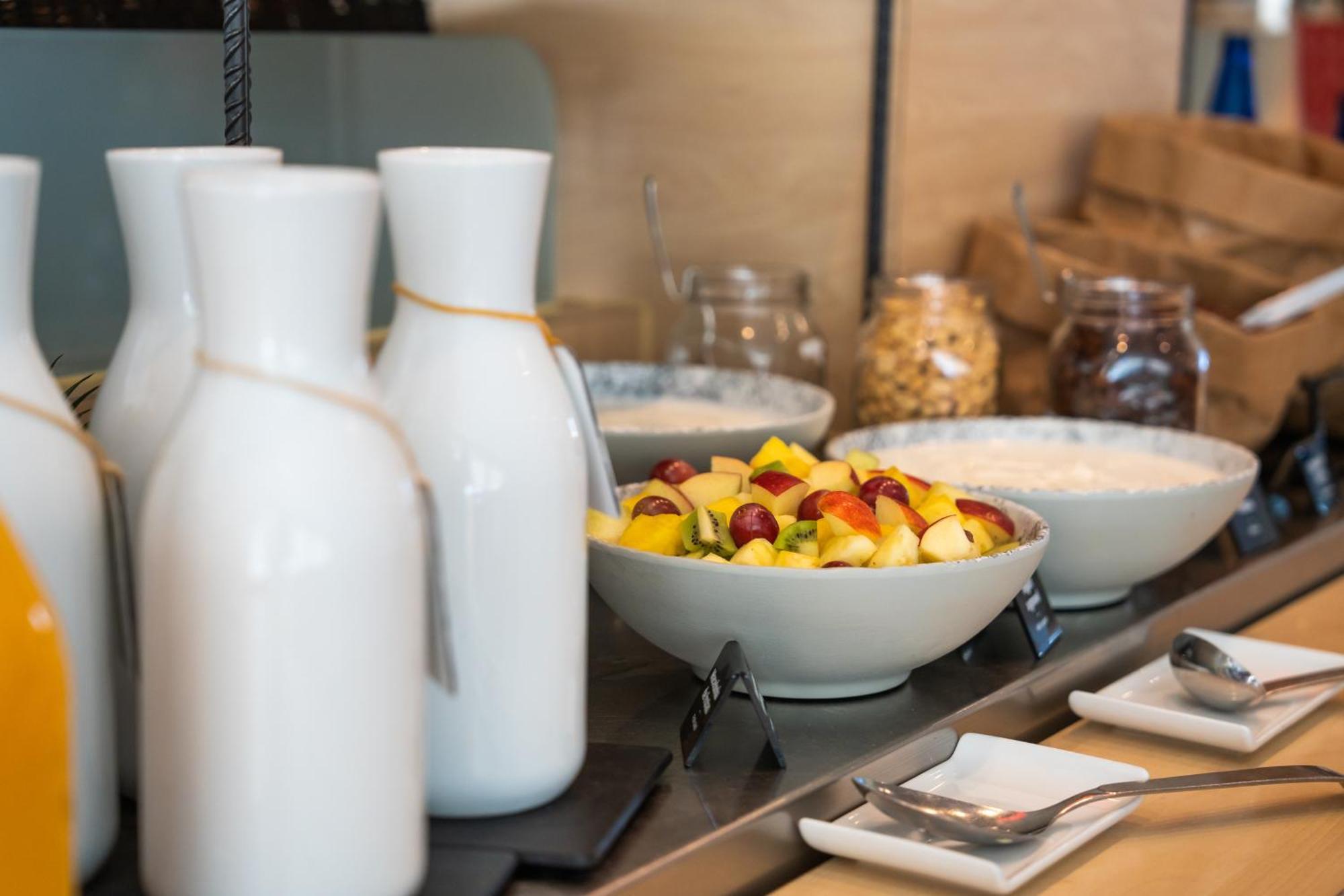 Ibis Madrid Алкобендас Екстериор снимка