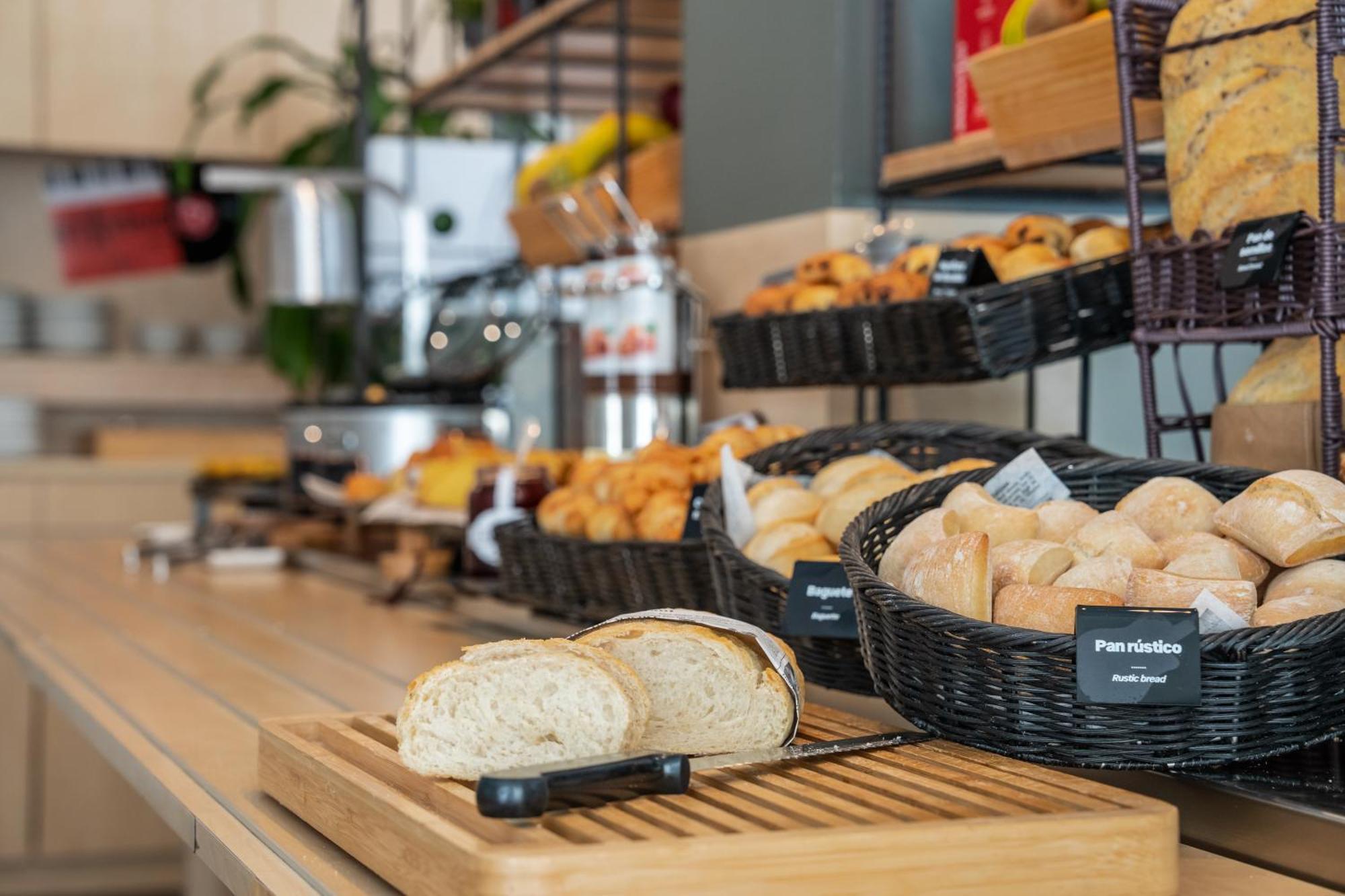 Ibis Madrid Алкобендас Екстериор снимка