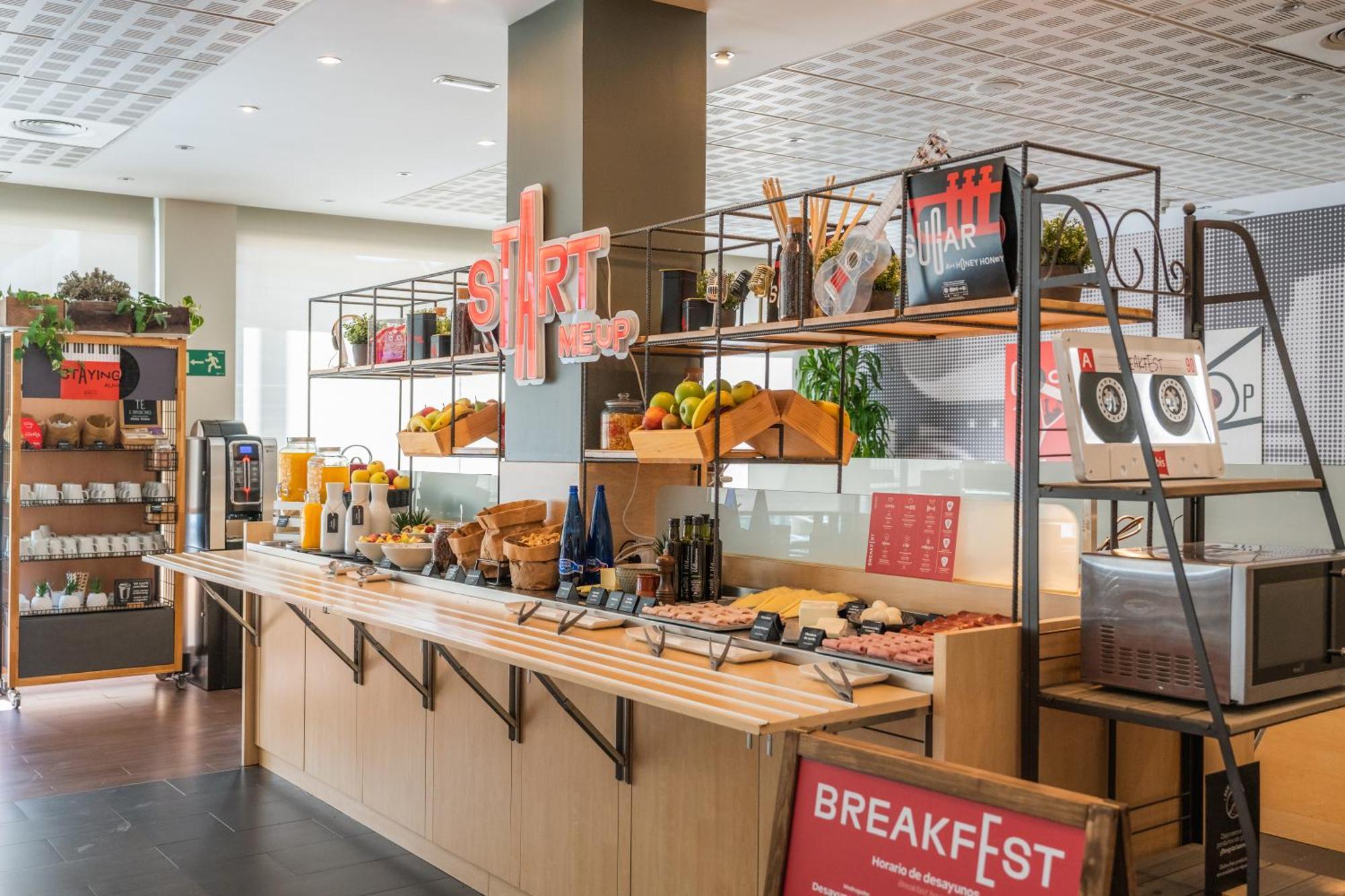 Ibis Madrid Алкобендас Екстериор снимка